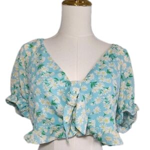 BCBGeneration Crop Top Floral Cottagecore Coastal Cowgirl Women's Size: M